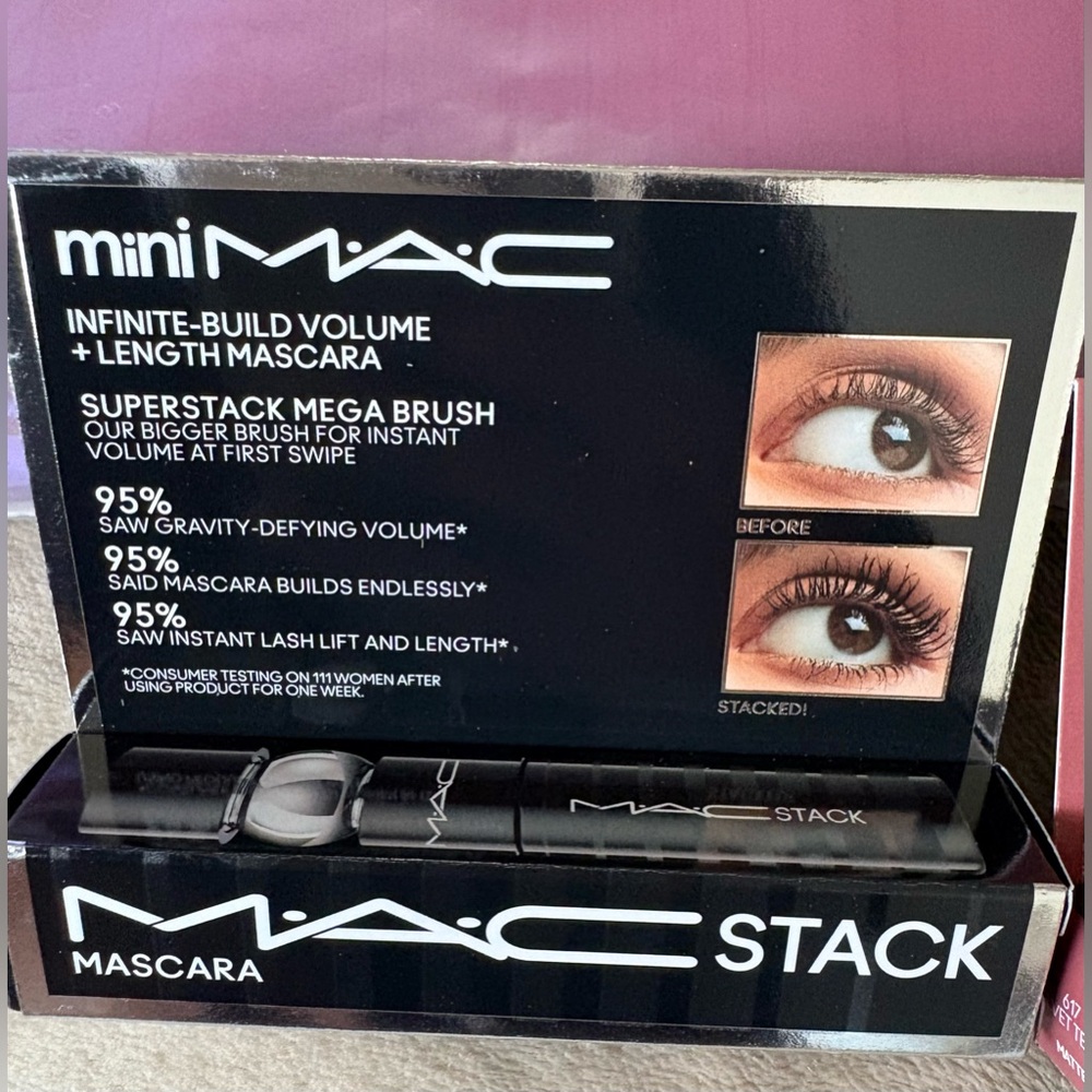 MAC Mini Makeup Set with Cosmetic Bag, NEW! - Picture 4 of 14